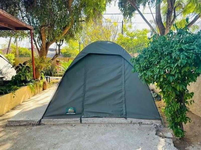 Birdville Bnb Guest House 哈博罗内 外观 照片